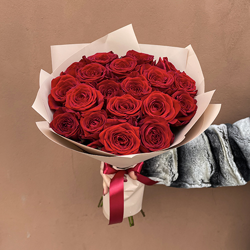 Купить на заказ Букет из 19 красных роз с доставкой в Степняке
