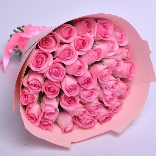 Купить на заказ Букет из 35 розовых роз с доставкой в Степняке