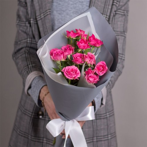 Купить на заказ Букет из 3 кустовых роз с доставкой в Степняке